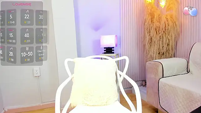 Snapshot of alana_rossetti chatting on January 9, 2026, 12:19 pm alana rossetti online show from January 9, 2026, 12:19 pm