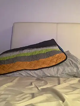 Snapshot of Pilote19 chatting on April 15, 2026, 9:05 am Pilote19 online show from April 15, 2026, 9:05 am