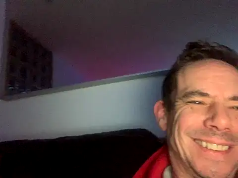 Snapshot of Kenhornu chatting on November 19, 2025, 11:49 pm Kenhornu online show from November 19, 2025, 11:49 pm