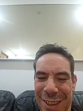 Snapshot of Kenhornu chatting on November 28, 2025, 8:55 pm Kenhornu online show from November 28, 2025, 8:55 pm