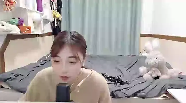 Song 99 online show from February 7, 2025, 5:29 pm