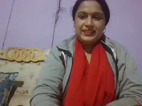 Snapshot of Sophia_James chatting on January 24, 2025, 10:53 am Sophia James online show from January 24, 2025, 10:53 am