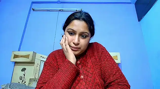 Snapshot of Sophia_James chatting on February 4, 2025, 8:13 am Sophia James online show from February 4, 2025, 8:13 am