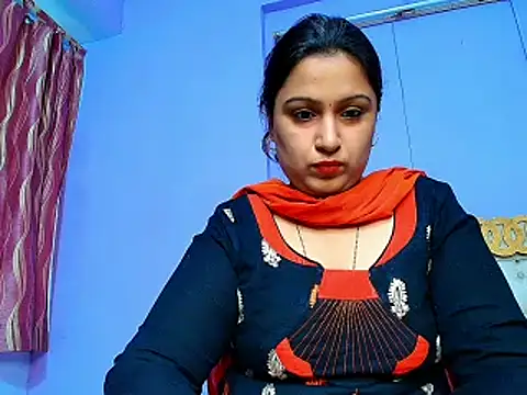 Snapshot of Sophia_James chatting on February 6, 2025, 11:54 am Sophia James online show from February 6, 2025, 11:54 am