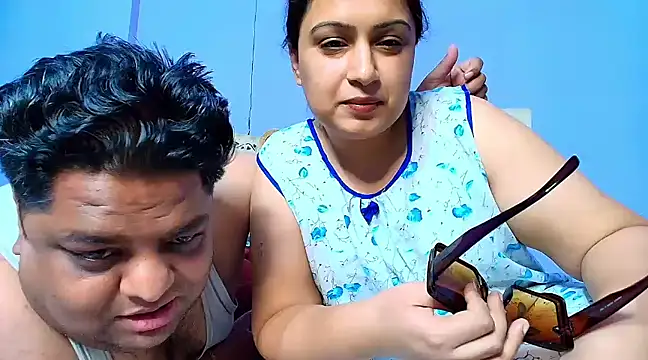 Snapshot of Sophia_James chatting on February 24, 2025, 5:53 pm Sophia James online show from February 24, 2025, 5:53 pm