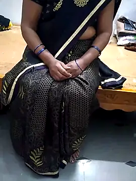 Snapshot of laxmitelugu78 chatting on January 24, 2025, 1:14 pm laxmitelugu78 online show from January 24, 2025, 1:14 pm