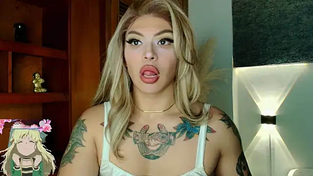 REBECA VALENTINE online show from March 10, 2025, 9:51 pm