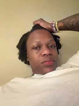 Boneca25 online show from January 31, 2026, 7:23 pm