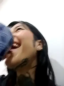 esmeralda06 online show from September 8, 2025, 3:11 pm