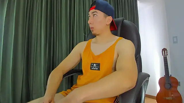 Snapshot of Tombarden chatting on March 21, 2025, 7:35 pm Tombarden online show from March 21, 2025, 7:35 pm