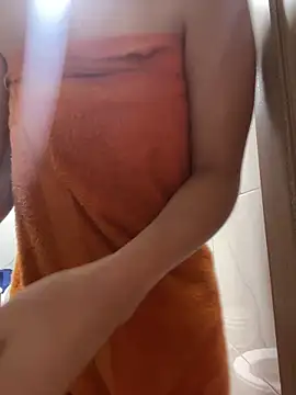 Snapshot of Bonet_iris chatting on January 31, 2026, 7:34 pm Bonet iris online show from January 31, 2026, 7:34 pm