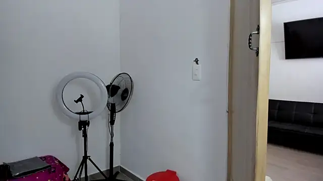 Ariana rouse online show from January 6, 2026, 5:16 pm