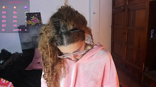 Isangel  online show from October 3, 2025, 7:16 am