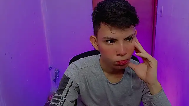 Alexxx lov online show from February 24, 2026, 12:14 pm