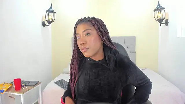 Dakkota Fox online show from November 12, 2025, 8:30 pm