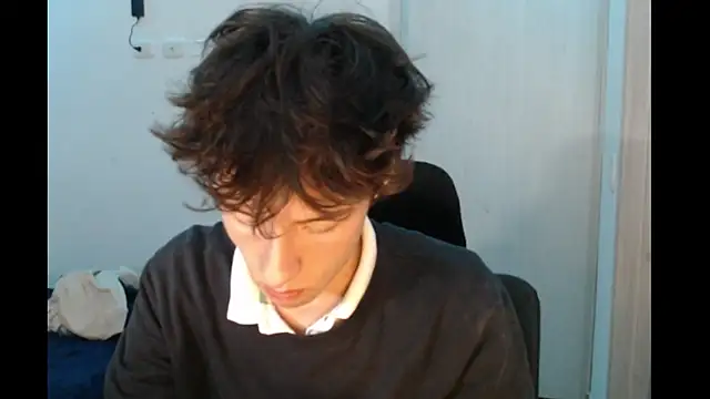 Snapshot of Juanmres chatting on November 18, 2025, 5:12 am Juanmres online show from November 18, 2025, 5:12 am