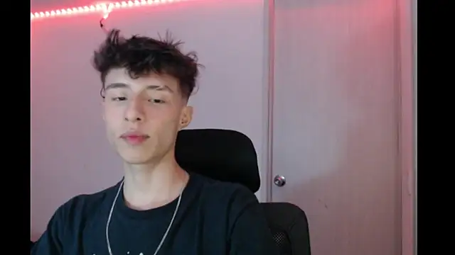 Snapshot of Juanmres chatting on November 20, 2025, 3:39 am Juanmres online show from November 20, 2025, 3:39 am