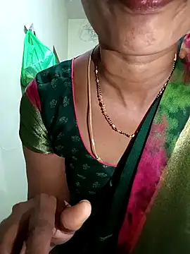 Snapshot of TeluguammayiMahi chatting on February 10, 2026, 2:10 pm TeluguammayiMahi online show from February 10, 2026, 2:10 pm