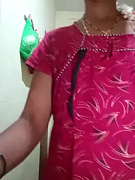 Snapshot of TeluguammayiMahi chatting on February 13, 2026, 6:59 pm TeluguammayiMahi online show from February 13, 2026, 6:59 pm