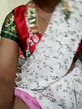 Snapshot of TeluguammayiMahi chatting on February 20, 2026, 6:41 pm TeluguammayiMahi online show from February 20, 2026, 6:41 pm