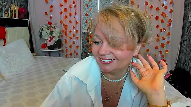 Snapshot of MartiniMartini chatting on November 5, 2025, 5:40 am MartiniMartini online show from November 5, 2025, 5:40 am