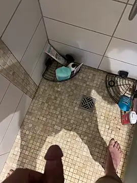 yannusgir33 online show from March 6, 2025, 10:15 pm