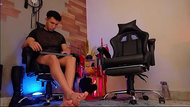 AngeloColleen online show from February 22, 2026, 5:11 pm