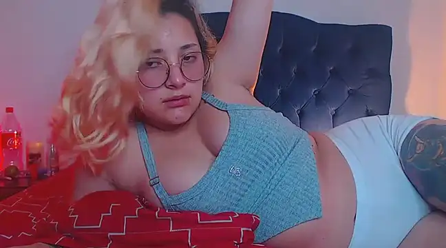 Snapshot of Hinako0Satorii_ chatting on March 2, 2025, 11:20 pm Hinako0Satorii online show from March 2, 2025, 11:20 pm