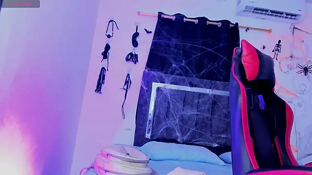 Nicol TransGirl online show from October 28, 2025, 3:10 am