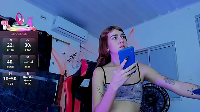 Nicol TransGirl online show from October 31, 2025, 3:18 am