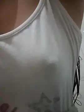 Snapshot of -Nicol chatting on October 18, 2025, 10:05 am -Nicol online show from October 18, 2025, 10:05 am