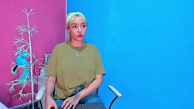 Snapshot of asami_kimi chatting on February 12, 2025, 10:26 pm asami kimi online show from February 12, 2025, 10:26 pm