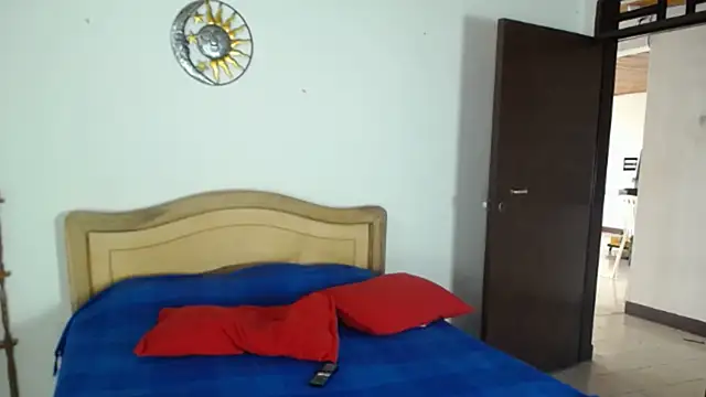 Snapshot of Daniel_08_8 chatting on February 12, 2025, 2:32 pm Daniel 08 8 online show from February 12, 2025, 2:32 pm