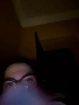 Snapshot of DearAlise chatting on January 8, 2026, 6:32 pm DearAlise online show from January 8, 2026, 6:32 pm