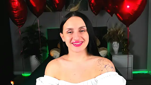 Snapshot of EmiliaBeynard chatting on February 25, 2025, 1:28 pm EmiliaBeynard online show from February 25, 2025, 1:28 pm