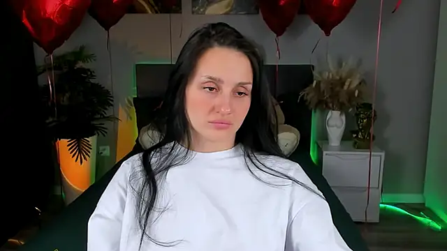 Snapshot of EmiliaBeynard chatting on March 1, 2025, 9:04 pm EmiliaBeynard online show from March 1, 2025, 9:04 pm