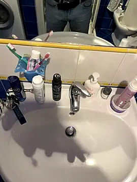 Milleseghe99 online show from November 29, 2025, 1:52 am