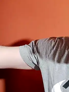 Milankure111 online show from February 13, 2025, 7:35 am