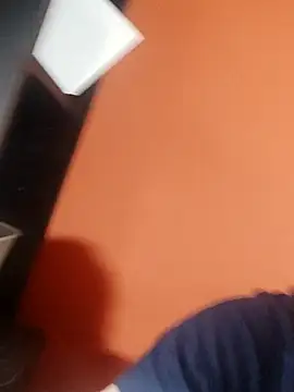 Milankure111 online show from February 25, 2025, 7:42 am