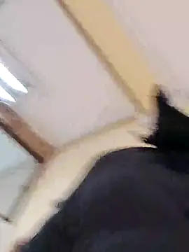 Milankure111 online show from February 26, 2025, 9:42 am