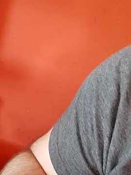 Milankure111 online show from March 2, 2025, 7:43 am