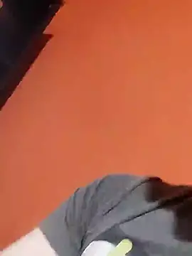 Milankure111 online show from March 2, 2025, 2:54 pm