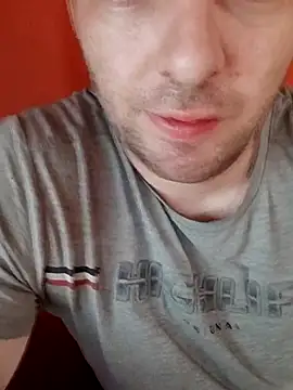 Milankure111 online show from March 6, 2025, 7:36 am