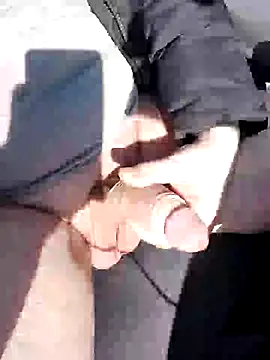 Milankure111 online show from March 6, 2025, 12:09 pm