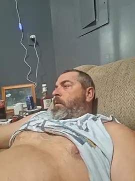 Snapshot of thickdaddy2982 chatting on January 27, 2025, 1:26 am thickdaddy2982 online show from January 27, 2025, 1:26 am