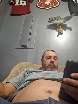 Snapshot of thickdaddy2982 chatting on January 30, 2025, 1:00 am thickdaddy2982 online show from January 30, 2025, 1:00 am