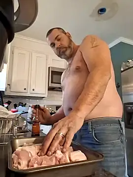 Snapshot of thickdaddy2982 chatting on February 11, 2025, 6:22 pm thickdaddy2982 online show from February 11, 2025, 6:22 pm