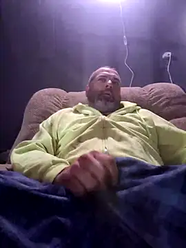 Snapshot of thickdaddy2982 chatting on February 15, 2025, 10:00 am thickdaddy2982 online show from February 15, 2025, 10:00 am