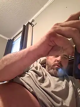 Snapshot of thickdaddy2982 chatting on February 16, 2025, 12:32 pm thickdaddy2982 online show from February 16, 2025, 12:32 pm