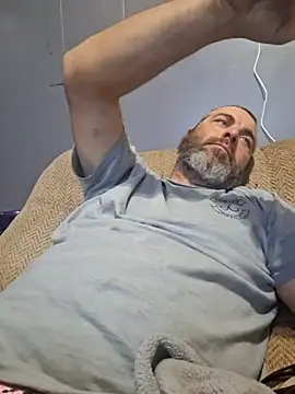 Snapshot of thickdaddy2982 chatting on March 5, 2025, 11:16 pm thickdaddy2982 online show from March 5, 2025, 11:16 pm